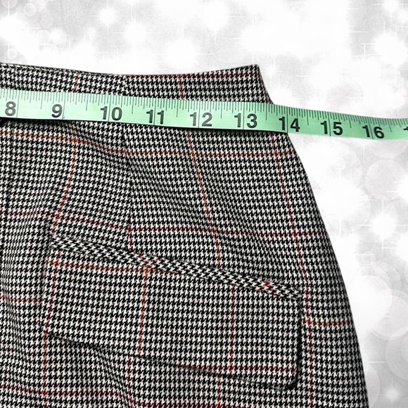 Forever 21 Classic Black and White Houndstooth Skirt - Picture 4 of 6